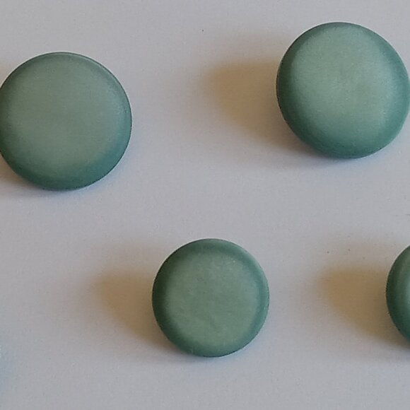 5 Vintage Buttons Retro Shabby Chic Collectible - Picture 6 of 6